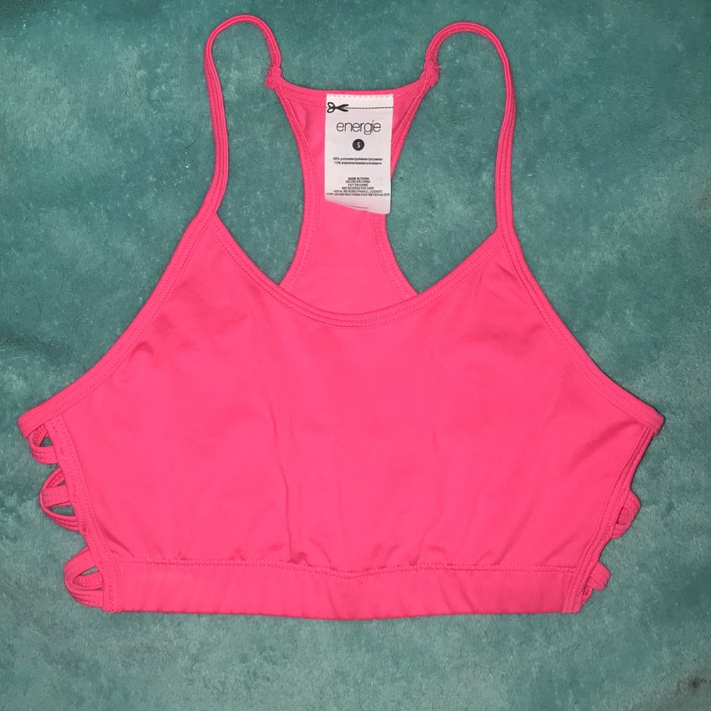🌺 Hot pink cutout sports bra